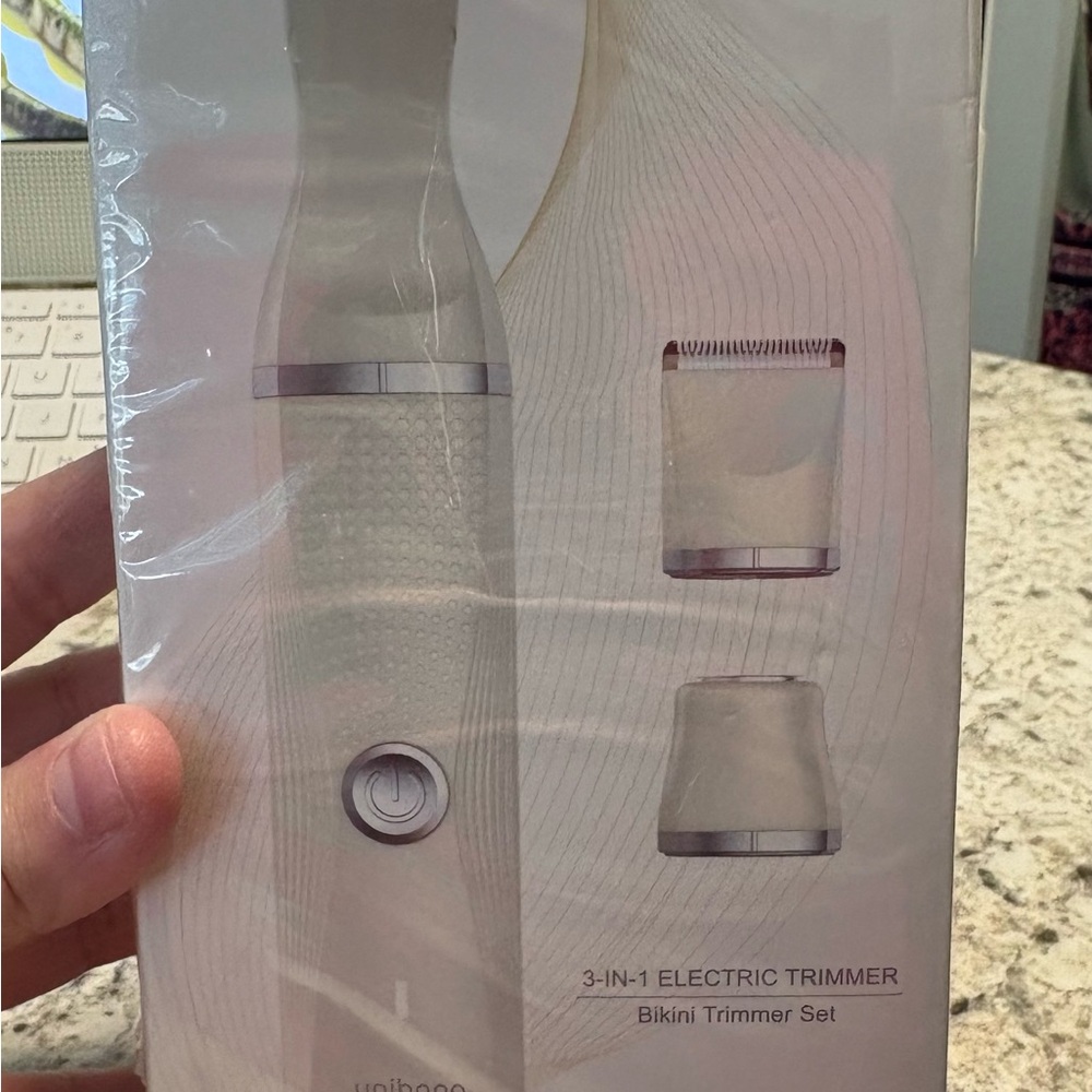 3-in-1 Bikini Trimmer Set - White